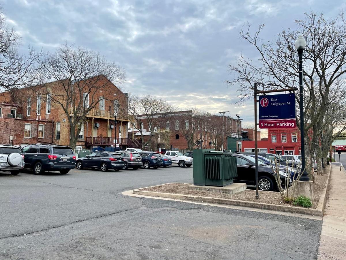 Culpeper Center Suites Bagian luar foto